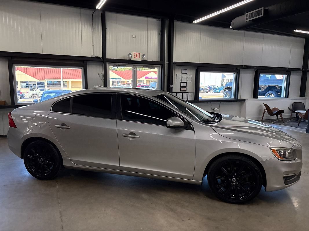Used 2017 Volvo S60 T5 Inscription FWD image 15