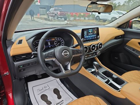 Used 2024 Nissan Sentra SV w/ SV Premium Package image 20