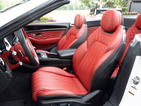 Used 2024 Bentley Continental GT Azure AWD/4WD image 8
