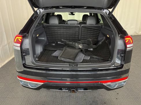 Used 2022 Volkswagen Atlas Cross Sport SEL Premium R-Line AWD/4WD image 25