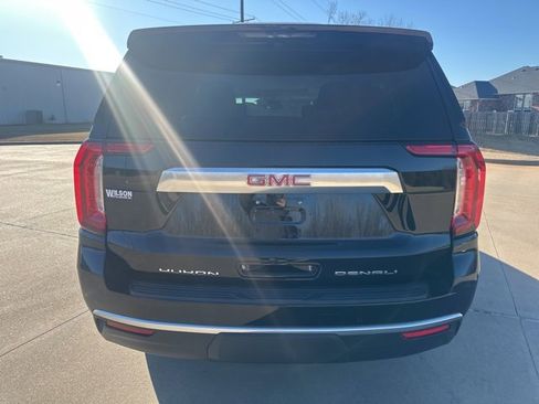 Used 2023 GMC Yukon XL Denali image 4