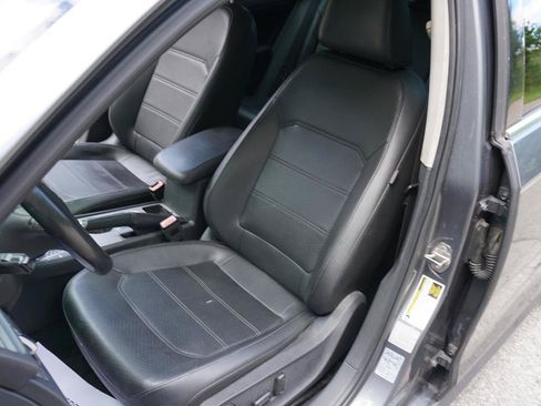 Used 2015 Volkswagen Passat 1.8T SE FWD image 17