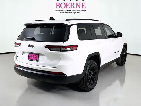 New 2025 Jeep Grand Cherokee L Altitude image 7