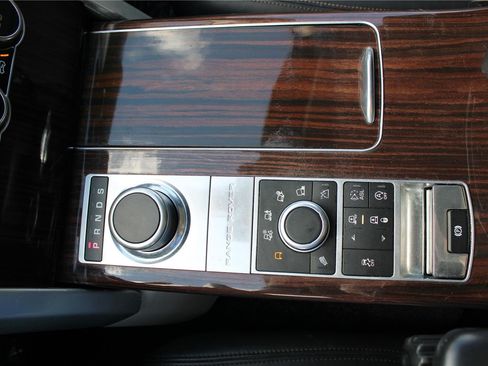 Used 2014 Land Rover Range Rover HSE AWD/4WD image 34