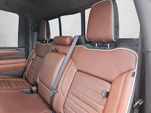 Used 2024 GMC Sierra 2500 Denali Ultimate AWD/4WD image 20