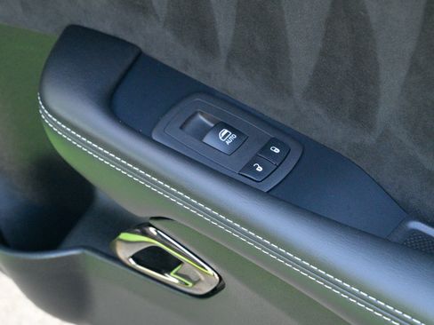 Used 2023 Dodge Challenger SRT Hellcat image 41