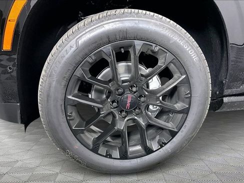 New 2026 GMC Yukon Denali w/ Denali Reserve Package AWD/4WD image 13