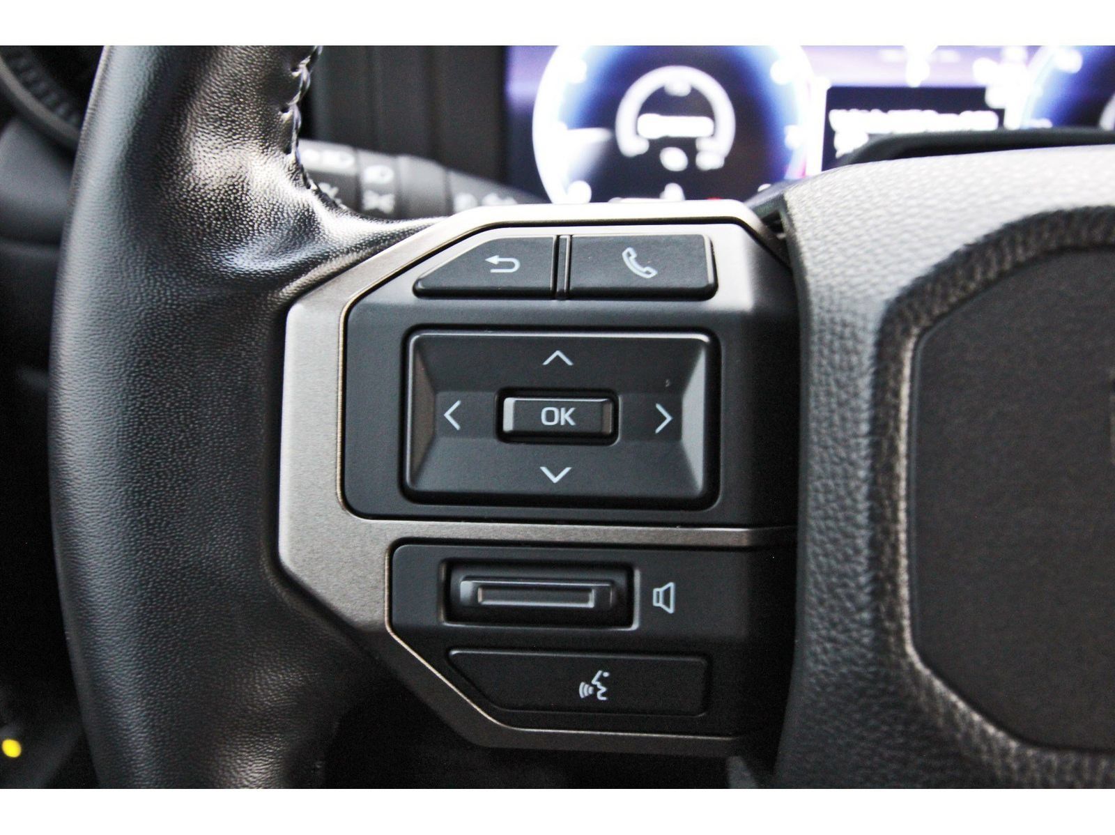 Used 2025 Toyota Land Cruiser w/ Premium Package AWD/4WD image 18