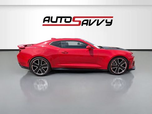 Used 2018 Chevrolet Camaro ZL1 RWD image 8