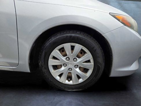 Used 2012 Honda Civic LX image 7