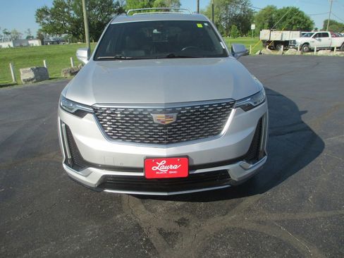 Used 2020 Cadillac XT6 Premium Luxury image 12