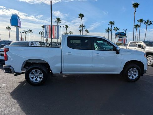 Used 2025 Chevrolet Silverado 1500 LT image 3