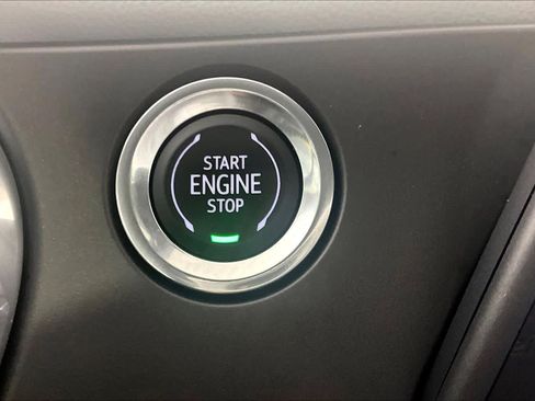 Used 2020 Chevrolet Blazer LT FWD image 31