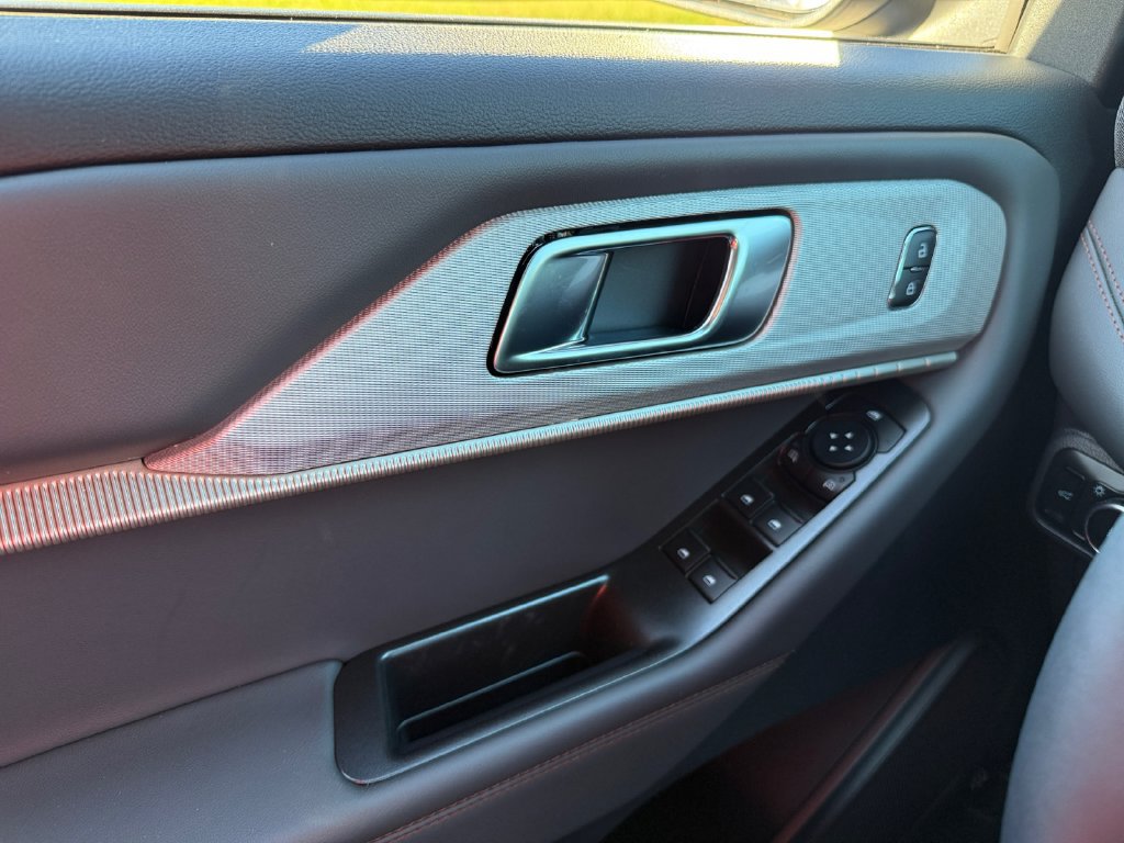 New 2027 Ford Explorer Active w/ Active Comfort Package RWD image 18