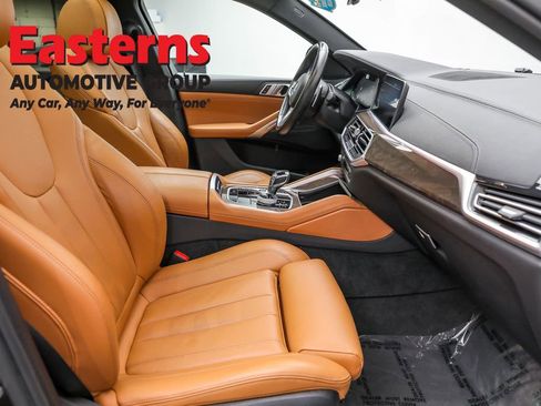 Used 2022 BMW X6 xDrive40i w/ M Sport Package image 25
