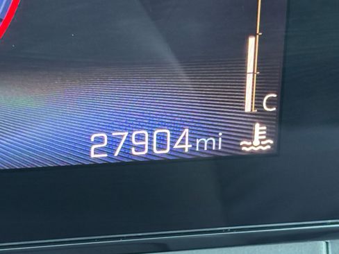 Used 2025 Chevrolet Trax LT image 39