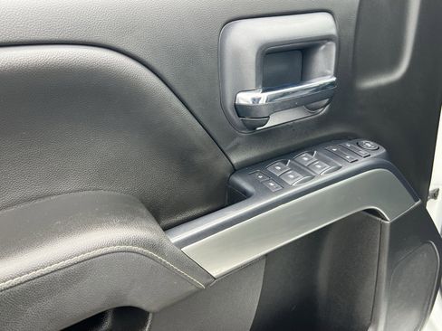 Used 2019 Chevrolet Silverado 1500 LT w/ All Star Edition image 15