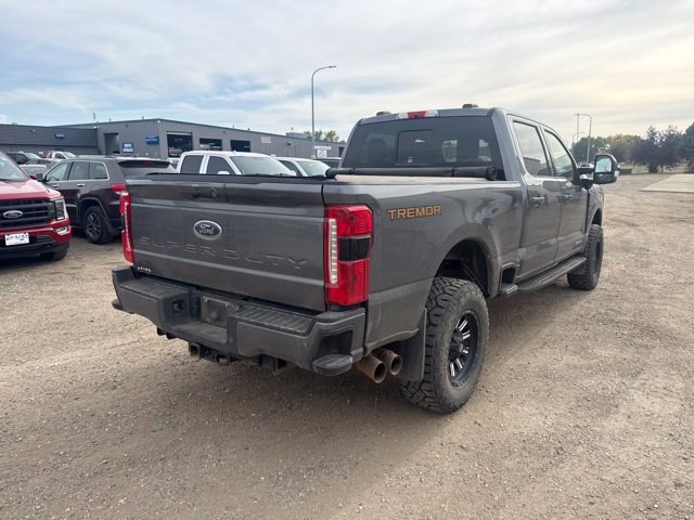 Used 2023 Ford F350 Lariat w/ Lariat Ultimate Package AWD/4WD image 10