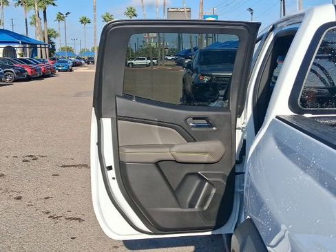 New 2026 Chevrolet Colorado ZR2 AWD/4WD image 17