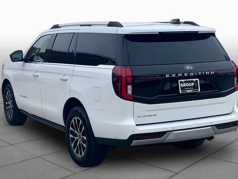 Used 2025 Ford Expedition Platinum AWD/4WD image 12