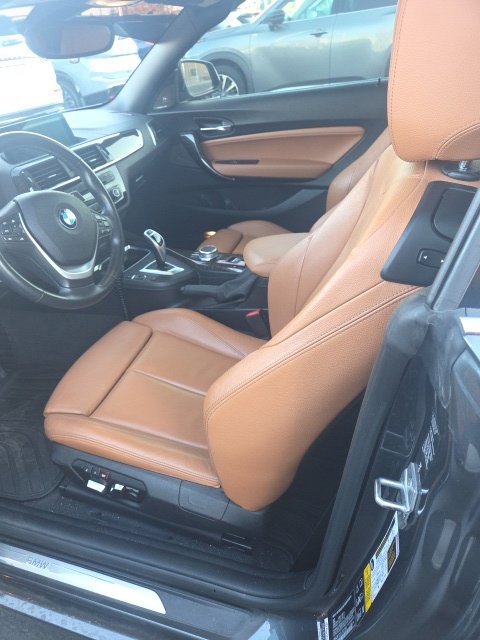 Used 2020 BMW 230i xDrive Convertible w/ Premium Package AWD/4WD image 6