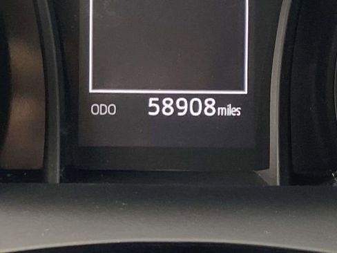 Used 2023 Toyota Camry SE image 20