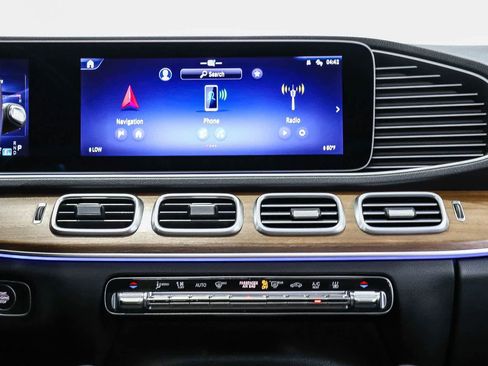 Certified 2024 Mercedes-Benz GLE 450e 4MATIC image 14