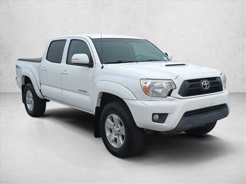 Used 2014 Toyota Tacoma PreRunner w/ TRD Sport Package image 3