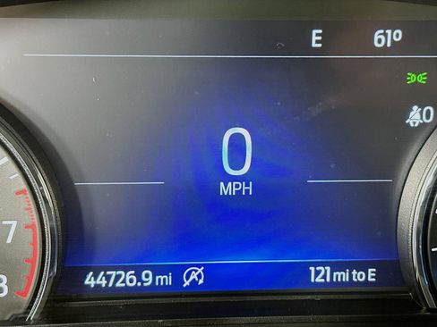 Used 2024 Ford Explorer XLT w/ Equipment Group 202A image 19