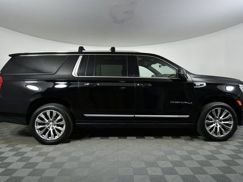 Used 2021 GMC Yukon XL Denali image 15