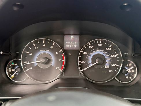 Used 2010 Subaru Outback 2.5i Premium image 35