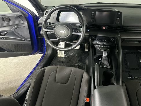 Used 2025 Hyundai Elantra Sport w/ Cargo Package FWD image 17