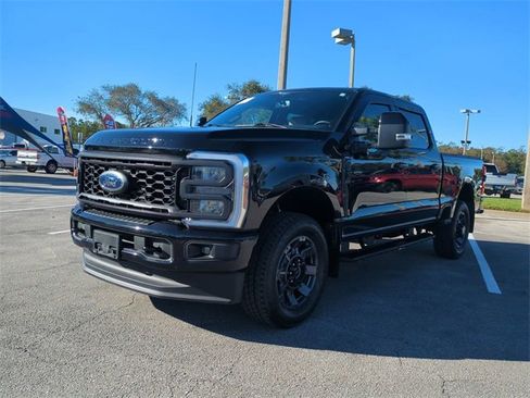 Certified 2024 Ford F250 Lariat w/ Sport Appearance Package image 8