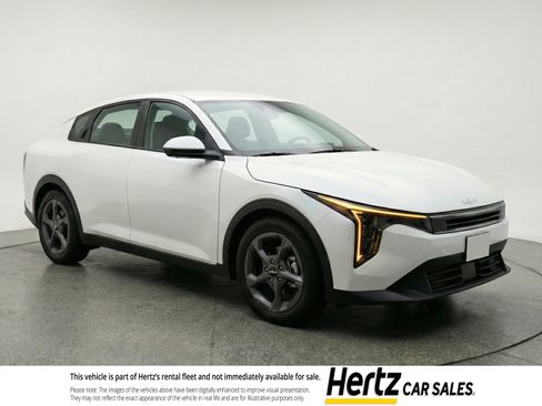 Used 2025 Kia K4 FWD image 1