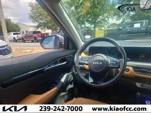 Certified 2024 Kia Seltos EX FWD image 19
