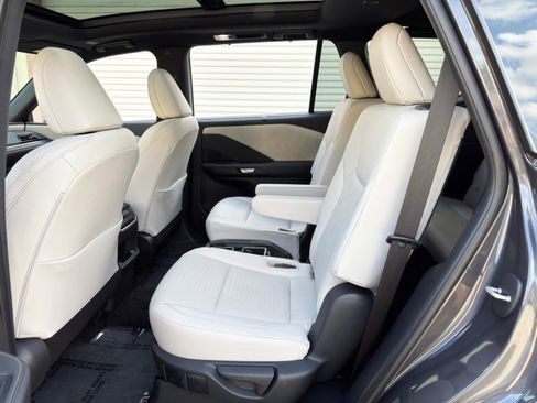 Used 2025 Lexus TX 350 AWD w/ Technology Package image 43