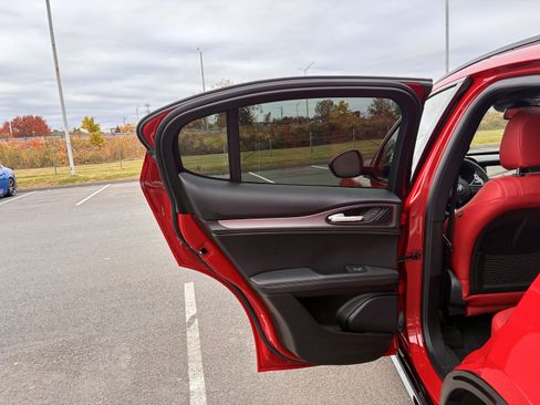 New 2025 Alfa Romeo Stelvio Sprint w/ Veloce Package image 26