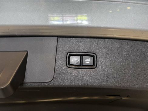 Used 2021 Porsche Cayenne AWD/4WD image 29