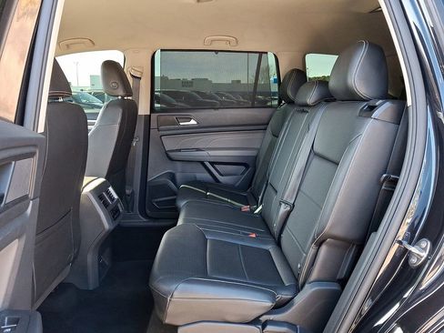 Used 2023 Volkswagen Atlas SE image 10