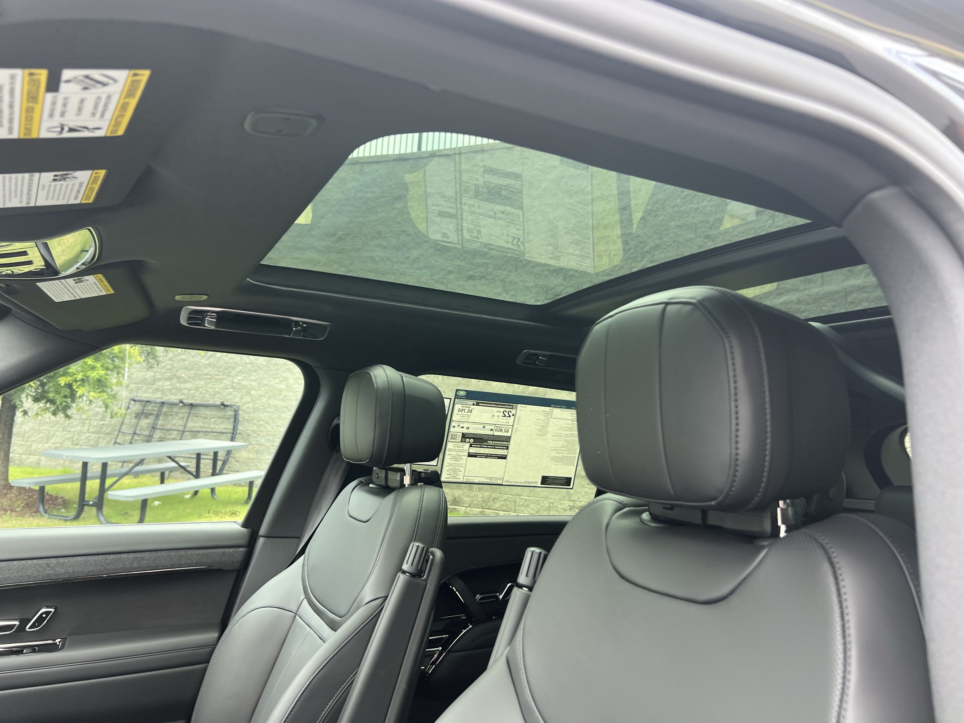 New 2026 Land Rover Range Rover Sport Dynamic SE AWD/4WD image 19