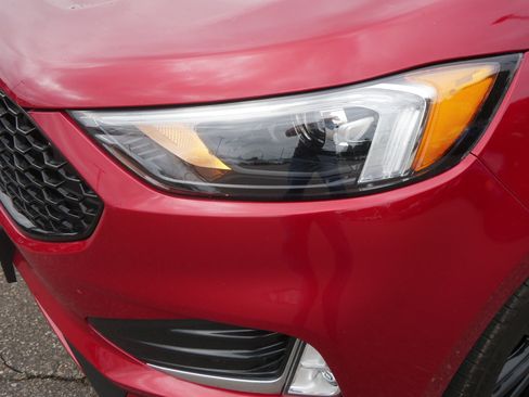 Used 2024 Ford Edge ST-Line w/ Class II Trailer Tow Package AWD/4WD image 14