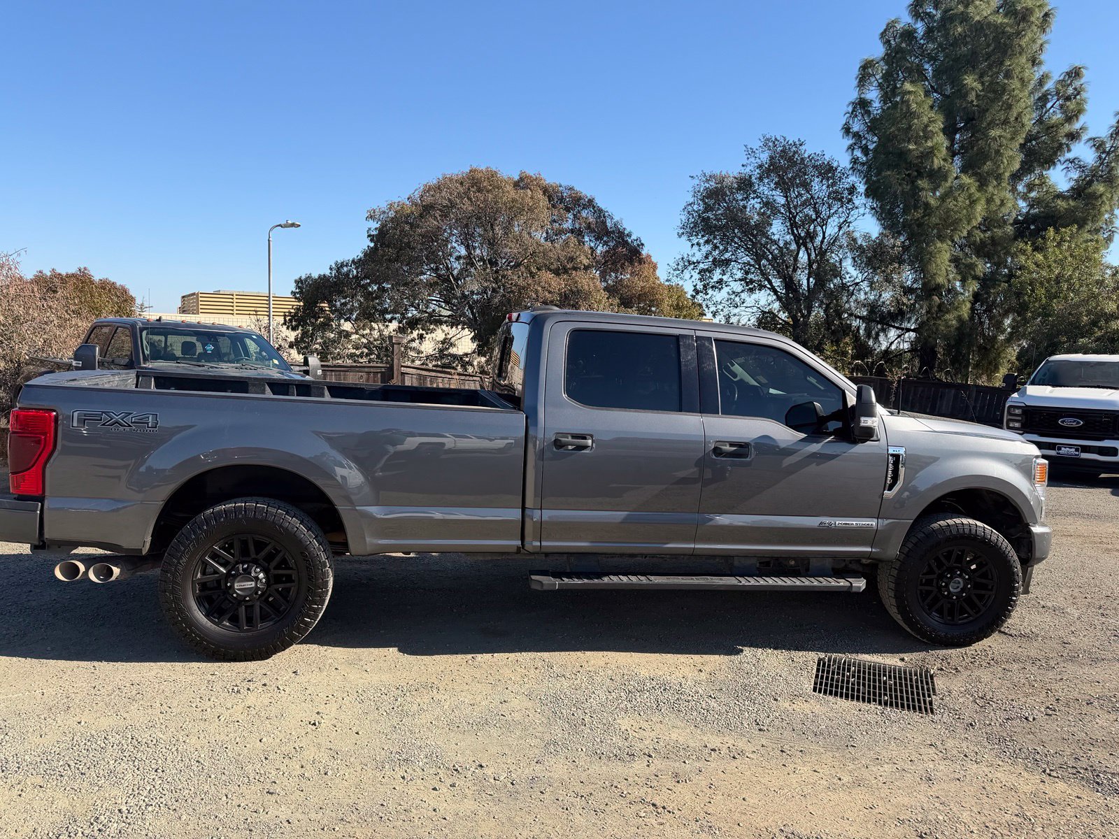 Used 2022 Ford F350 XLT w/ Black Appearance Package AWD/4WD image 6