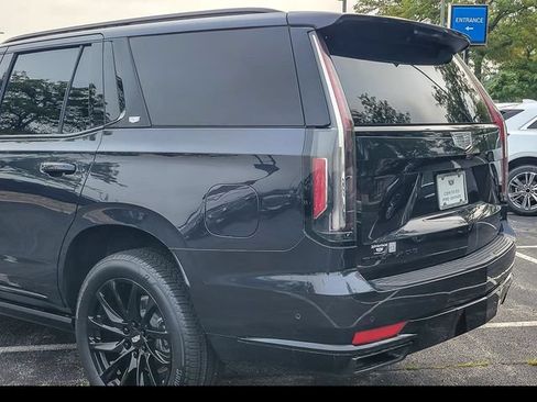 Certified 2024 Cadillac Escalade Sport w/ LPO, ONYX Package AWD/4WD image 7