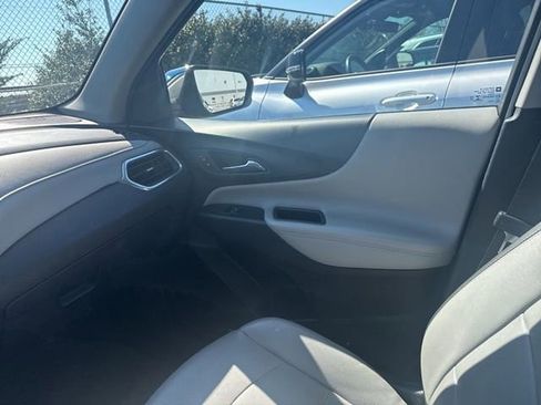 Used 2019 Chevrolet Equinox Premier image 18
