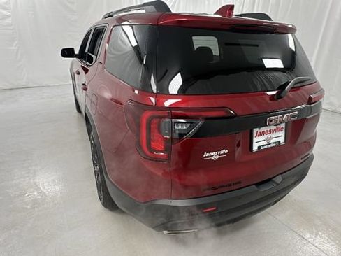 Used 2023 GMC Acadia SLE w/ Driver Convenience Package image 5