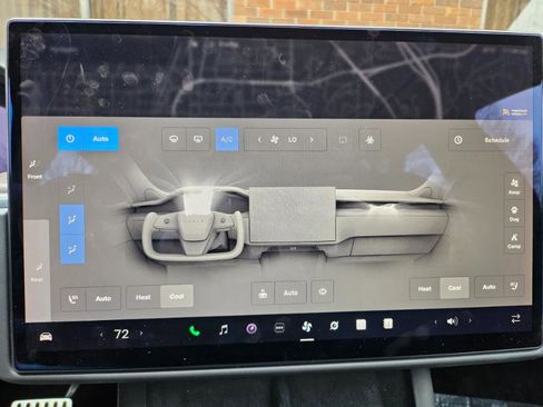 Used 2022 Tesla Model S AWD image 42