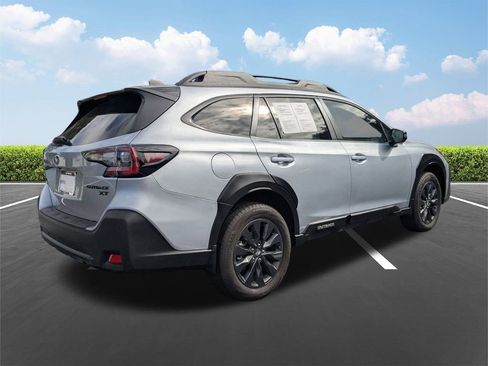 Used 2025 Subaru Outback Onyx Edition XT w/ Popular Package #2 image 4