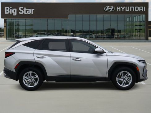 Used 2026 Hyundai Tucson SE FWD image 5