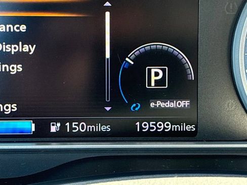 Certified 2025 Nissan Leaf S FWD image 37