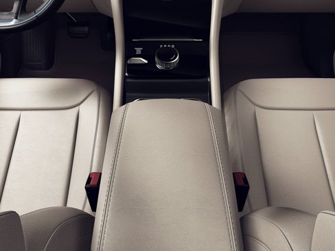 New 2026 Jeep Grand Cherokee Limited AWD/4WD image 4